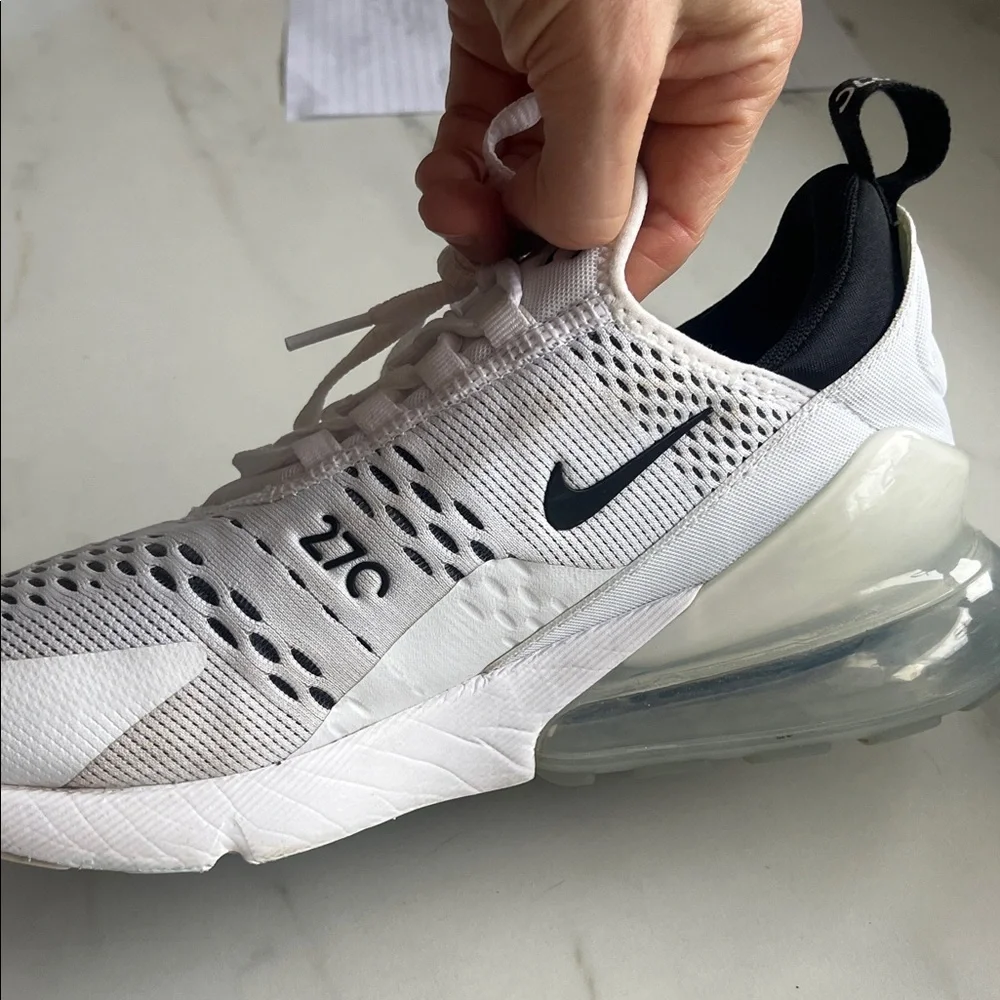 Nike White & Black Air Max 270 Running Shoes - Picture 10 of 13